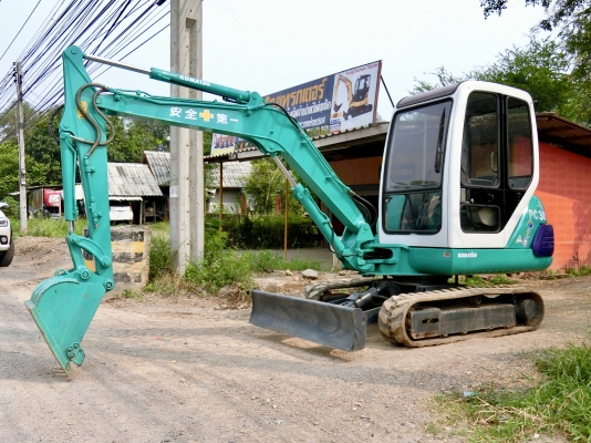 KOMATSU 30-7 ขนาดPC-30 <มีลายหัวแย๊ก>รถเก่านอกมีเอกสารอินวอย☎️ติดต่อ 085-5632278 <ราคาต่อรองได้>