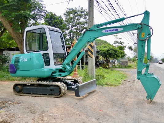 KOMATSU 30-7 ขนาดPC-30 <มีลายหัวแย๊ก>รถเก่านอกมีเอกสารอินวอย☎️ติดต่อ 085-5632278 <ราคาต่อรองได้>