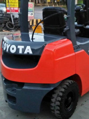 อาร์ซีเอช โฟรคลิฟท์ ขาย โตโยต้า รุ่น 8