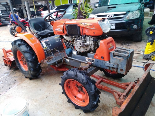 รถไถนั่งขับ  krt140 pkus  ปี 2552