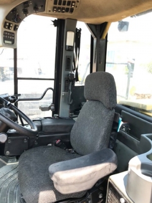 ขายรถตักล้อยาง CAT 972H ปี 2011 รถนอกนำเข้าจากญี่ปุ่น สภาพสวยพร้อมใช้งาน มีVDOการทำงานครับ ขายรถตักล้อยาง CAT 972H ปี 2011 รถนอกนำเข้าจากญี่ปุ่น สภาพสวยพร้อมใช้งาน มีVDOการทำงานครับ