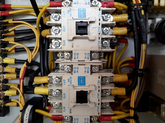 ตู้คอลโทรลควบคุมการทำงานสภาพสวยครับ