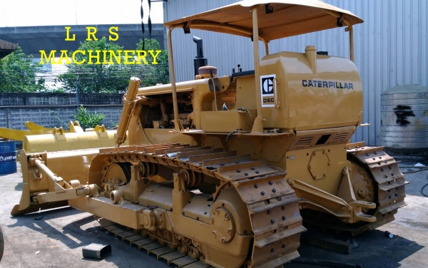แทรคเตอร์ Caterpillar รุ่น D6C