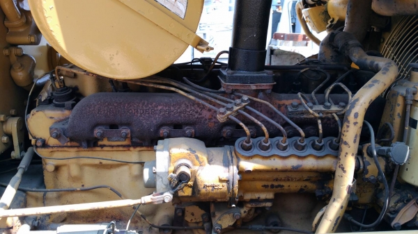 แทรคเตอร์ Caterpillar รุ่น D6C