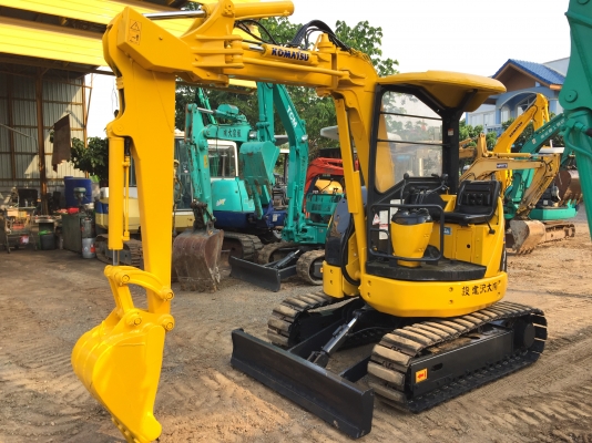 ขายรถขุดเก่านอก KOMATSU PC38UU-2E ชั่วโมงใช้งานน้อย เครื่อง3สูบ คอนโทนน้ำมัน,ฟรีเช็ดระบบ,ฟรีจัดส่งทั่วไทย