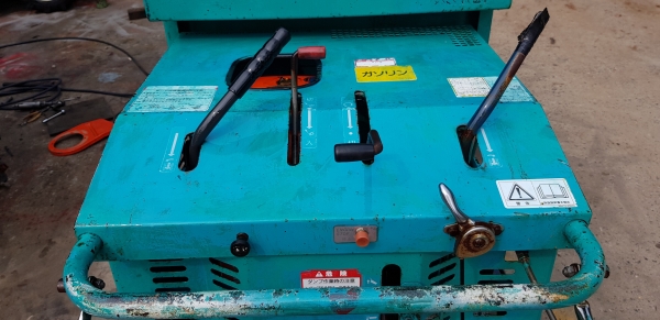 รถบรรทุกการเกษตร ยกดั้มด้วยไฮดรอลิค  สอบถามได้ต่อรองได้ขายได้ขาย แทรคใหม่