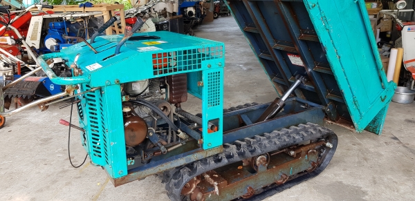 รถบรรทุกการเกษตร ยกดั้มด้วยไฮดรอลิค  สอบถามได้ต่อรองได้ขายได้ขาย แทรคใหม่