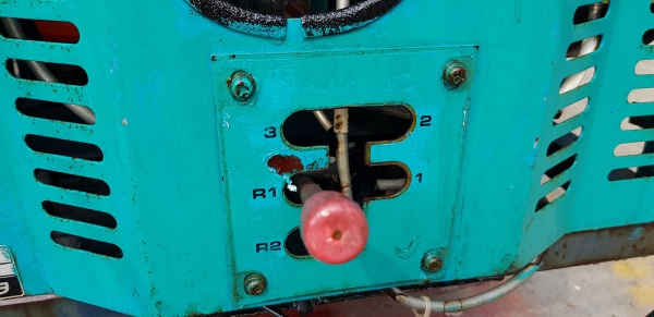 รถบรรทุกการเกษตร ยกดั้มด้วยไฮดรอลิค  สอบถามได้ต่อรองได้ขายได้ขาย แทรคใหม่