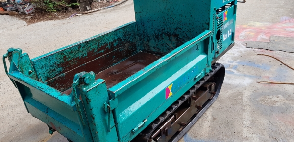 รถบรรทุกการเกษตร ยกดั้มด้วยไฮดรอลิค  สอบถามได้ต่อรองได้ขายได้ขาย แทรคใหม่