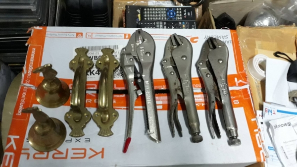ขายคีมล็อกVISE GIRP 10R MADE IN USA. รุ่น3แถว มือสองสภาพดี