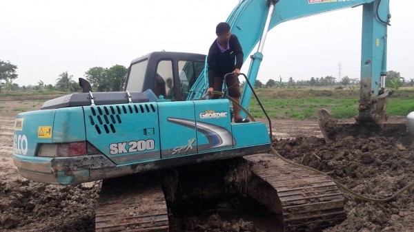 Kobelco sk200mark3 เก่านอก