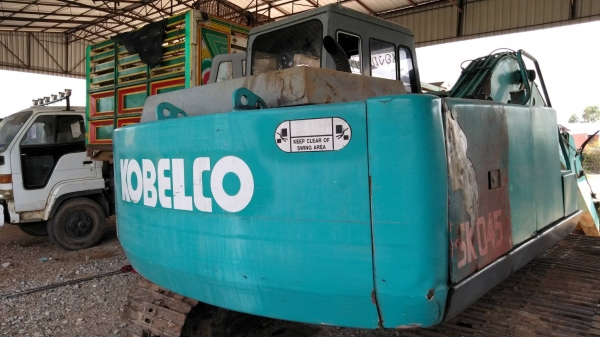 KOBELCO SK045-2