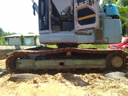 รถแมคโค sh75 บุ้งกี้ใหญ่  เทียบเท่าแมคโค120.    ราคาไม่แพง  อะไหล่มีทั่วไป.   โทรมาคุยได้คะ  ลายมาก็ได้