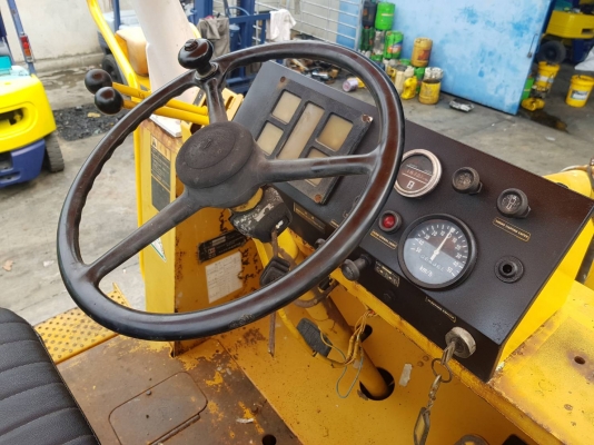 รถตักKOMATSU 510 เครื่องยนต์KOMATSU 4D105 เก่าญี่ปุ่นแท้ไม่เคยใช้งานในไทย ชั่วโมงการใช้งานเพียง1800ชม. บุ้งกี่ บูชสลักเดิมๆ เป็นอีกคันที่สวย แต้มคิวซีแดง ยังอยู่ ฝาน้ำมันแต้มแดงเช่นกัน สนใจติดต่อโทร081-8416818, 083-4355829 #KPGTRACTOR ติดต่อสอ รถตักKOMATSU 510 เครื่องยนต์KOMATSU 4D105 เก่าญี่ปุ่นแท้ไม่เคยใช้งานในไทย ชั่วโมงการใช้งานเพียง1800ชม. บุ้งกี่ บูชสลักเดิมๆ เป็นอีกคันที่สวย แต้มคิวซีแดง ยังอยู่ ฝาน้ำมันแต้มแดงเช่นกัน สนใจติดต่อโทร081-8416818, 083-4355829 #KPGTRACTOR ติดต่อสอ