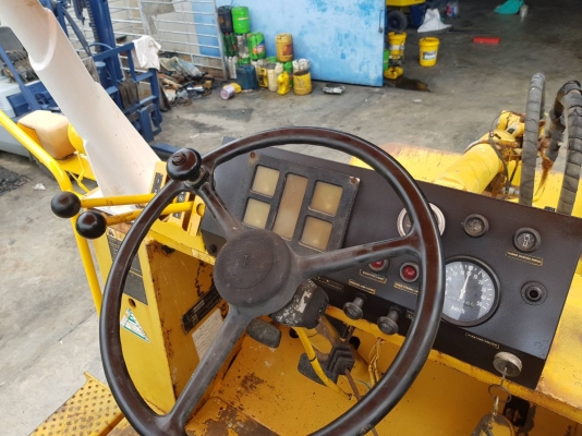 รถตักKOMATSU 510 เครื่องยนต์KOMATSU 4D105 เก่าญี่ปุ่นแท้ไม่เคยใช้งานในไทย ชั่วโมงการใช้งานเพียง1800ชม. บุ้งกี่ บูชสลักเดิมๆ เป็นอีกคันที่สวย แต้มคิวซีแดง ยังอยู่ ฝาน้ำมันแต้มแดงเช่นกัน สนใจติดต่อโทร081-8416818, 083-4355829 #KPGTRACTOR ติดต่อสอ รถตักKOMATSU 510 เครื่องยนต์KOMATSU 4D105 เก่าญี่ปุ่นแท้ไม่เคยใช้งานในไทย ชั่วโมงการใช้งานเพียง1800ชม. บุ้งกี่ บูชสลักเดิมๆ เป็นอีกคันที่สวย แต้มคิวซีแดง ยังอยู่ ฝาน้ำมันแต้มแดงเช่นกัน สนใจติดต่อโทร081-8416818, 083-4355829 #KPGTRACTOR ติดต่อสอ