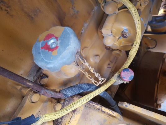 รถตักKOMATSU 510 เครื่องยนต์KOMATSU 4D105 เก่าญี่ปุ่นแท้ไม่เคยใช้งานในไทย ชั่วโมงการใช้งานเพียง1800ชม. บุ้งกี่ บูชสลักเดิมๆ เป็นอีกคันที่สวย แต้มคิวซีแดง ยังอยู่ ฝาน้ำมันแต้มแดงเช่นกัน สนใจติดต่อโทร081-8416818, 083-4355829 #KPGTRACTOR ติดต่อสอ รถตักKOMATSU 510 เครื่องยนต์KOMATSU 4D105 เก่าญี่ปุ่นแท้ไม่เคยใช้งานในไทย ชั่วโมงการใช้งานเพียง1800ชม. บุ้งกี่ บูชสลักเดิมๆ เป็นอีกคันที่สวย แต้มคิวซีแดง ยังอยู่ ฝาน้ำมันแต้มแดงเช่นกัน สนใจติดต่อโทร081-8416818, 083-4355829 #KPGTRACTOR ติดต่อสอ