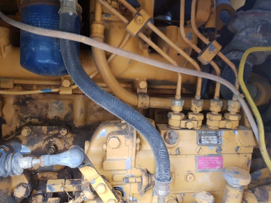 รถตักKOMATSU 510 เครื่องยนต์KOMATSU 4D105 เก่าญี่ปุ่นแท้ไม่เคยใช้งานในไทย ชั่วโมงการใช้งานเพียง1800ชม. บุ้งกี่ บูชสลักเดิมๆ เป็นอีกคันที่สวย แต้มคิวซีแดง ยังอยู่ ฝาน้ำมันแต้มแดงเช่นกัน สนใจติดต่อโทร081-8416818, 083-4355829 #KPGTRACTOR ติดต่อสอ รถตักKOMATSU 510 เครื่องยนต์KOMATSU 4D105 เก่าญี่ปุ่นแท้ไม่เคยใช้งานในไทย ชั่วโมงการใช้งานเพียง1800ชม. บุ้งกี่ บูชสลักเดิมๆ เป็นอีกคันที่สวย แต้มคิวซีแดง ยังอยู่ ฝาน้ำมันแต้มแดงเช่นกัน สนใจติดต่อโทร081-8416818, 083-4355829 #KPGTRACTOR ติดต่อสอ