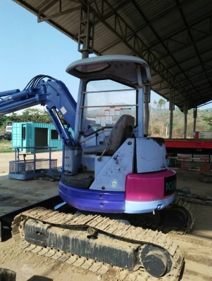 ขายรถขุด ยีห้อ KOMATSU รุ่น PC38UUM-2 สภาพพร้อมใช้งาน มีเอกสาร ใบมีด/ โซ่เหล็ก /ออฟเซ็ทบูม/เครื่อง 3