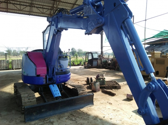 ขายรถขุด ยีห้อ KOMATSU รุ่น PC38UUM-2 สภาพพร้อมใช้งาน มีเอกสาร ใบมีด/ โซ่เหล็ก /ออฟเซ็ทบูม/เครื่อง 3 ขายรถขุด ยีห้อ KOMATSU รุ่น PC38UUM-2 สภาพพร้อมใช้งาน มีเอกสาร ใบมีด/ โซ่เหล็ก /ออฟเซ็ทบูม/เครื่อง 3