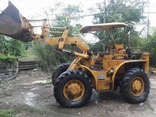 CAT 922B