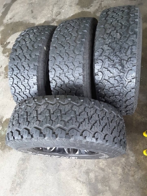 ล้อเล็บเหยี่ยว + Maxxis AT 265-70-16 ปลายปี14 สวยๆ1ชุด ล้อเล็บเหยี่ยว + Maxxis AT 265-70-16 ปลายปี14 สวยๆ1ชุด