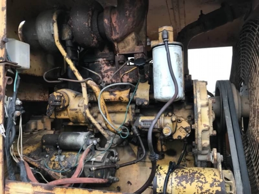 ขาย 385,000 รถตักล้อยาง CATTERPILAR 950 สวยสภาพพร้อมใช้ เครื่องดี เกียร์แรง ยางสวย เอกสารชื้อขาย  รถอยู่  นครปฐม  โทร 0610710295