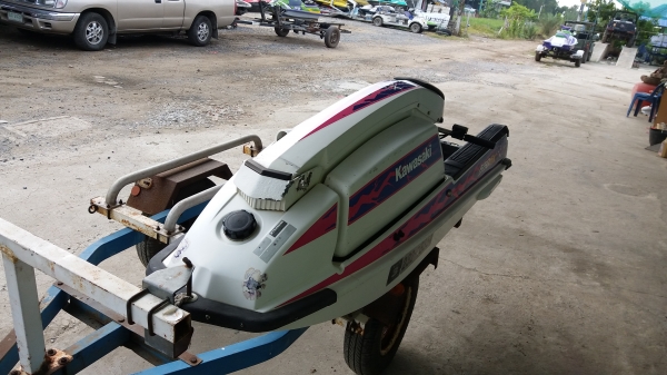 ขออนุญาต ขาย KAWASAKI JS550 เก่าญี่ปุ่นแท้ สมบูรณ์มาก พร้อมเล่นครับ ขออนุญาต ขาย KAWASAKI JS550 เก่าญี่ปุ่นแท้ สมบูรณ์มาก พร้อมเล่นครับ