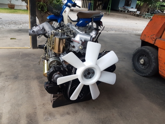 ขายเครื่องยนต์อีซุซุjcm 165แรง