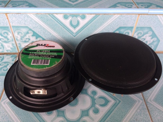 6.5&quot;Zulex ขายคู่ละ 450 บาท ใช้งานปกติ สนใจ0892425454 อยู่สระบุรี