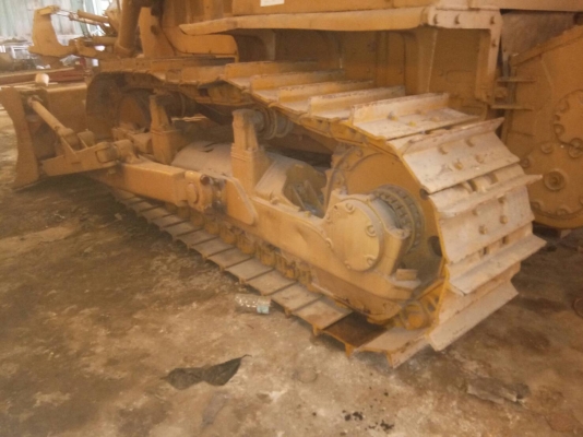 ต้องการขายด่วน !! รถแทรคเตอร์ D7G มีในโกดังทั้งหมด 22 คัน