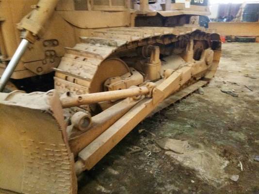 ต้องการขายด่วน !! รถแทรคเตอร์ D7G มีในโกดังทั้งหมด 22 คัน