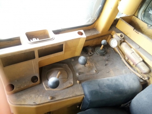 ต้องการขายด่วน !! รถแทรคเตอร์ CAT D10H สภาพพร้อมใช้งาน