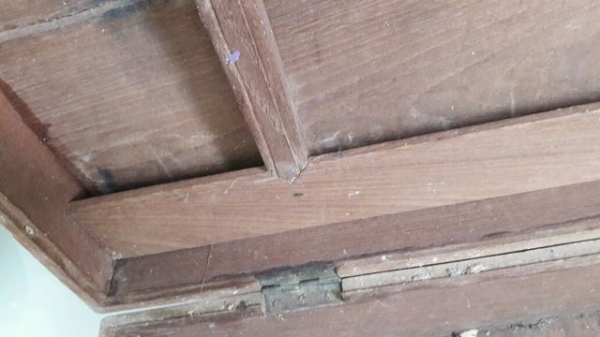 ขายหีบไม้สักเก่าโบราณ