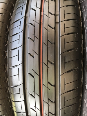 ยางป้ายแดง Bridgestone 175-65-14 ปี 18 หนานิ่ม มีตุ่ม