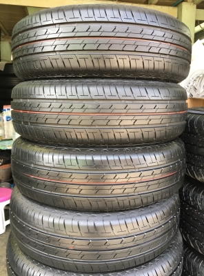 ยางป้ายแดง Bridgestone 175-65-14 ปี 18 หนานิ่ม มีตุ่ม