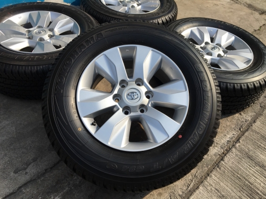 ล้อแม็กป้ายแดง Toyota Revo ขอบ17 พร้อมยางป้ายแดง Yokohama 265-65-17 ปี 18 ดอกเต็ม ตุ่มเด้งๆ