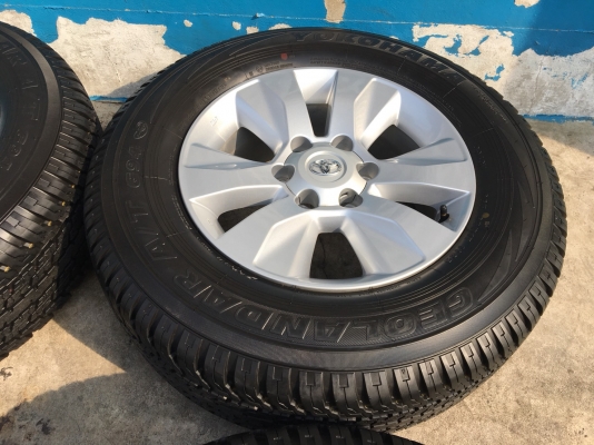 ล้อแม็กป้ายแดง Toyota Revo ขอบ17 พร้อมยางป้ายแดง Yokohama 265-65-17 ปี 18 ดอกเต็ม ตุ่มเด้งๆ