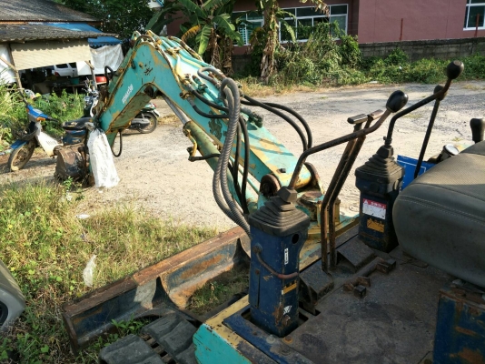 KOMATSU PC40-6 เอกสารอินวอย ราคา 220,000 รถสงขลา