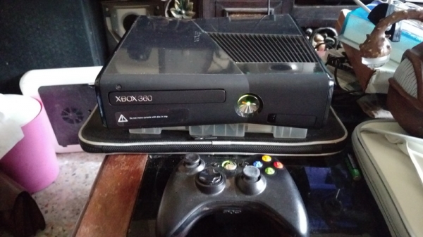 XBOX 360 SLIM 250 GB