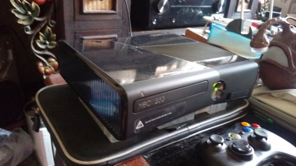 XBOX 360 SLIM 250 GB