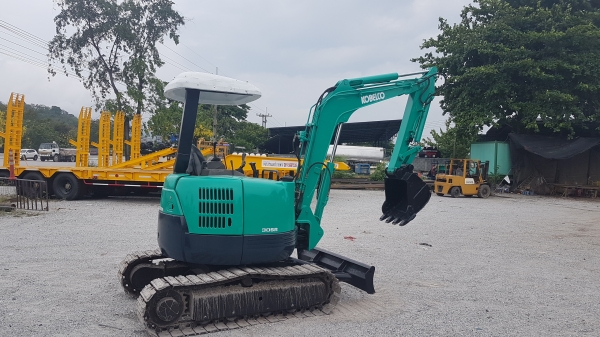 ขายรถขุดkobel30srคอนโทรนสั้นปั๊มนิ้ว