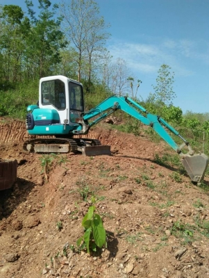 KOMATSU PC 25R-8