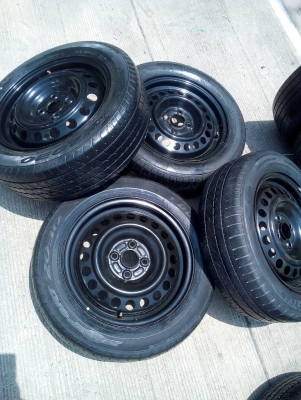 185/60R15 กะทะล้อ ขนาด 4 รู100 mm.พร้อมยาง ชุด 4 ล้อ โทร.081-427-3941 ไอดีไลน์ 0814273941