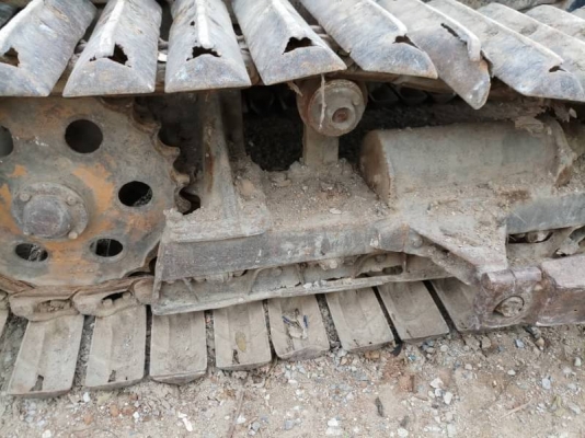 KOMATSU  D20-3  + รถบดล้อยาง 7ล้อ