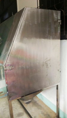 ตู้พ่นทรายงานสร้างสแตนเลสอย่างดีทั้งใบ ขนาด 150*80*180 cm. ตู้พ่นทรายงานสร้างสแตนเลสอย่างดีทั้งใบ ขนาด 150*80*180 cm.