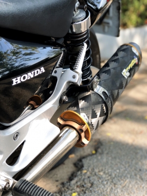 ขายลูกรัก Honda X4 เครื่อง 1,300 cc ทะเบียนแท้ จับมือโอนขนส่งได้เลยครับ