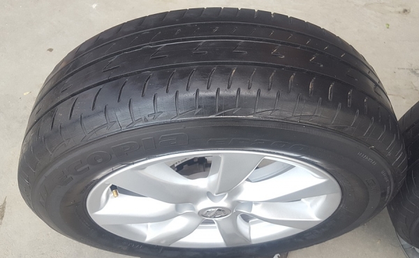 ขายล้อ ALMERA ขอบ15  ยาง185/65/15 ปี 15  4 ล้อ