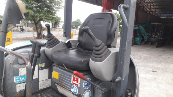 Kobelco sk35sr-3 เก่าญี่ปุ่นแท้100\%  รุ่นใหม่ รถสวยพร้อมใช้