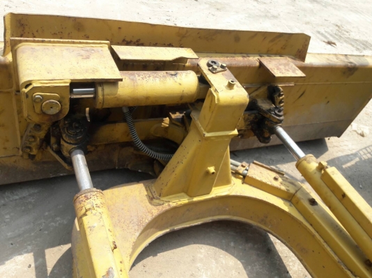 มาใหม่จ้า. รถดันดิน  MITSUBISHI BD2J  เก่านอกแท้  แทรค 50  สไลด์ หกทิศทาง  2,XXX  ชั่วโมง  เครื่องปั๊มดี  พร้อมใช้  โทร 089-3818694  ดวงนภา