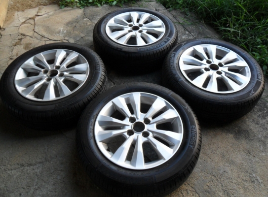 แม็กขอบ15 เอนไกแท้ 4รู100 สภาพใหม่ ยางมิชลินดอกหนา ล้อละ1125